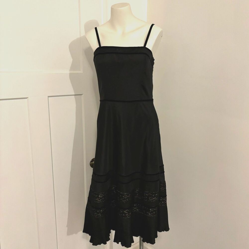 Ann Taylor LOFT size 6 Coquette French Inspired Tea Time Tiered Black Midi Dress